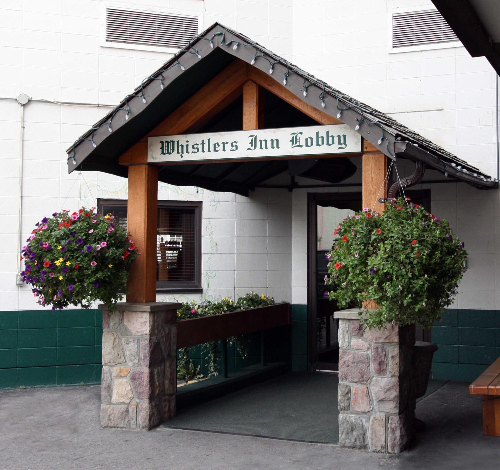 Whistler'S Inn Jasper Bagian luar foto